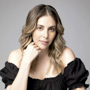 Gloria Aura