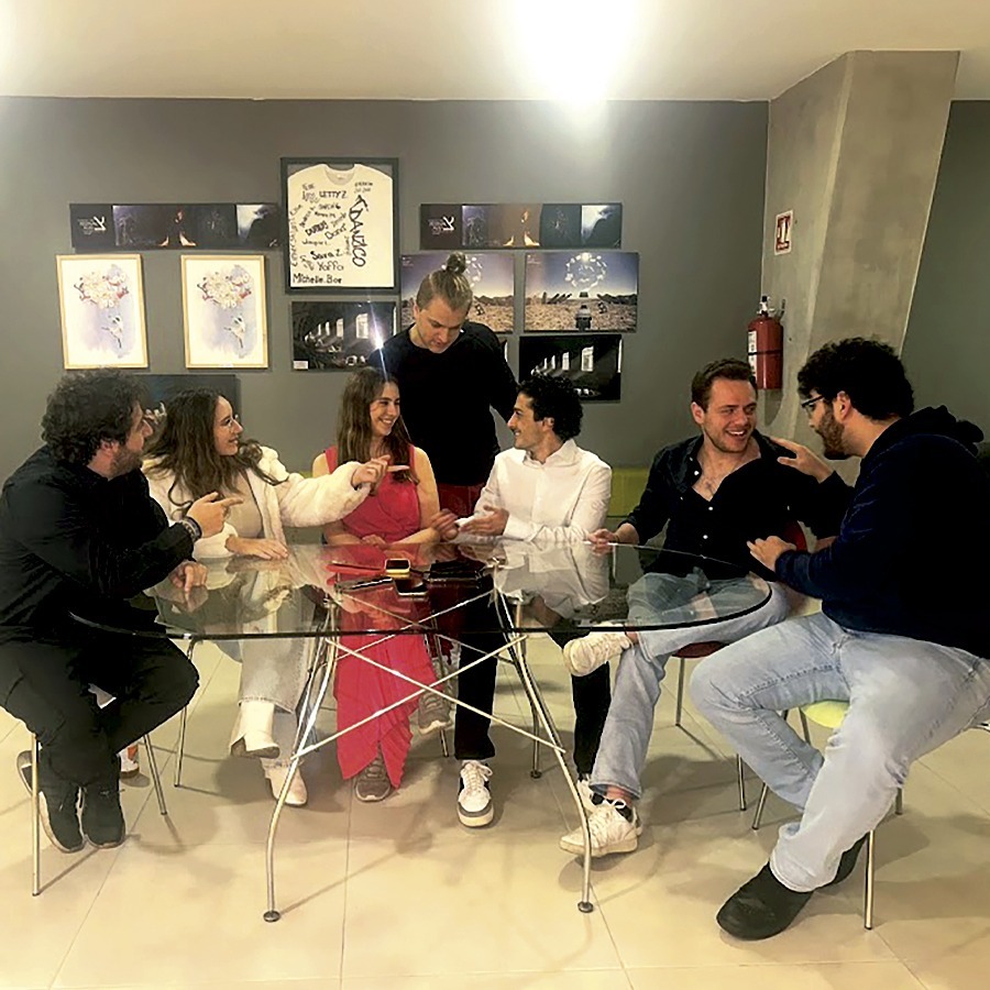 Perfectos deconocidos