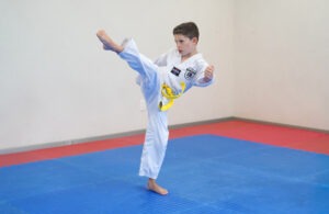 ¡Respeto, autocontrol y disciplina en una sola clase! Taekwondo