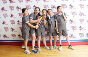 Cierre con broche de oro